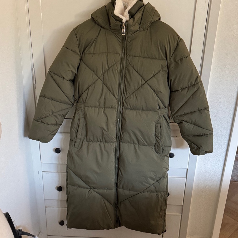 Nicole Miller Mech long Coat in Olive green size L